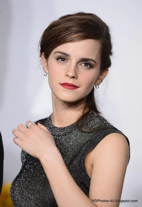 90年的这小魔头，如今也长大了！艾玛沃特森Emma Watson